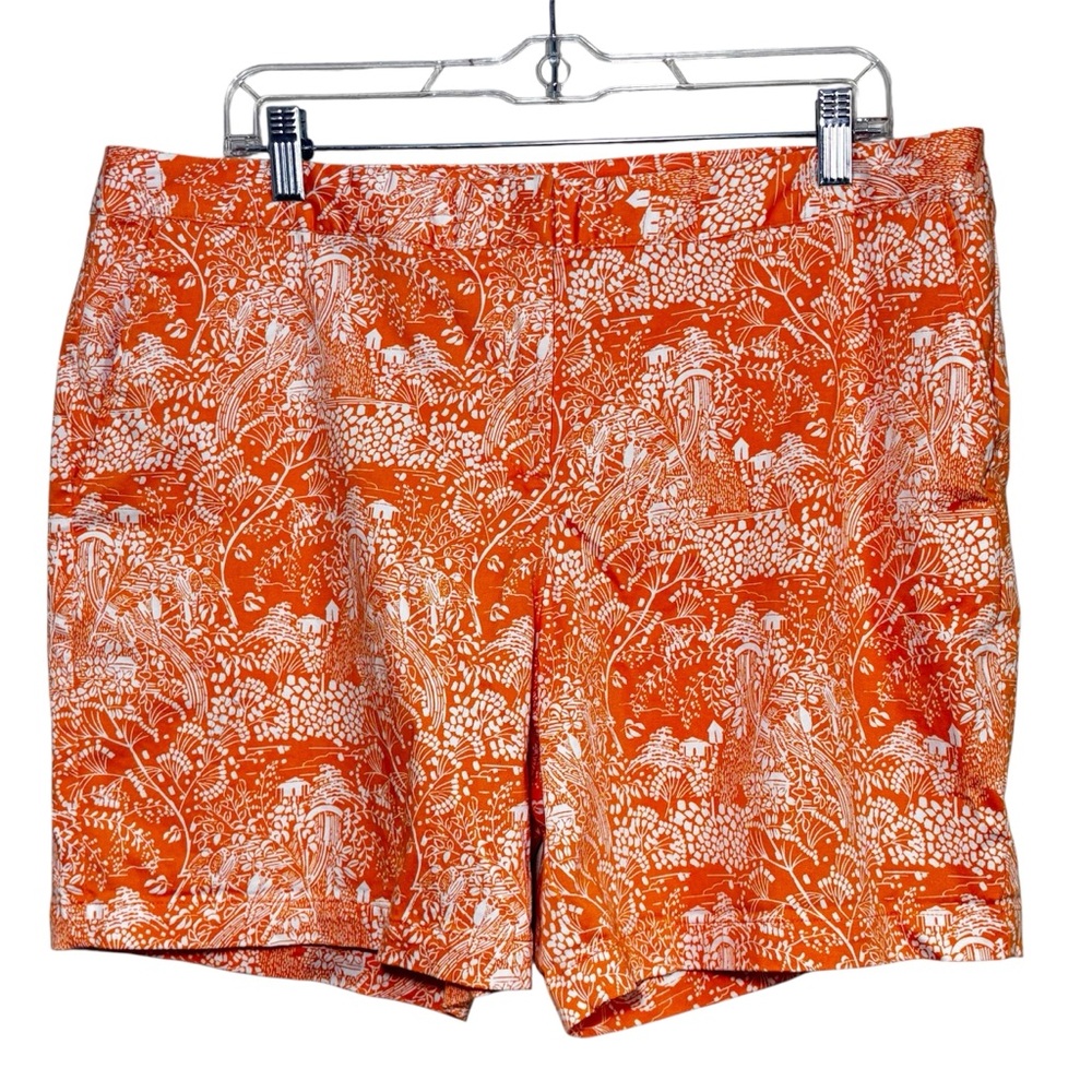 Izod Sherbet Orange and white village scene shorts with front pockets.Women’s 16